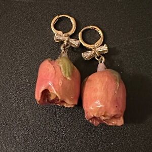 Elegant Gold and Pink Rose Earrings